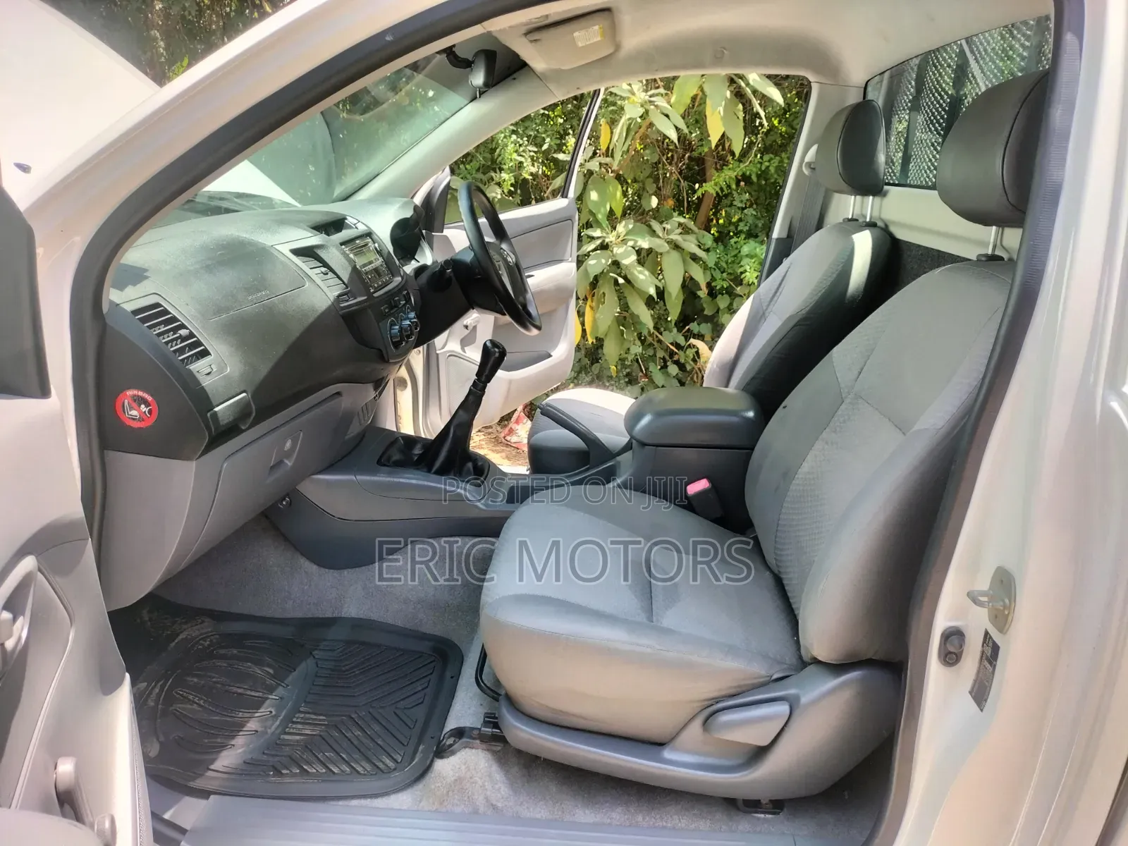 Toyota Hilux 2014 White