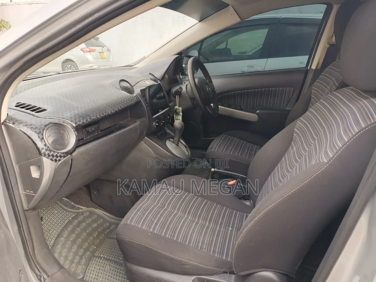 Mazda Demio 2011 Silver