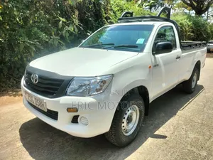 Toyota Hilux 2014 White