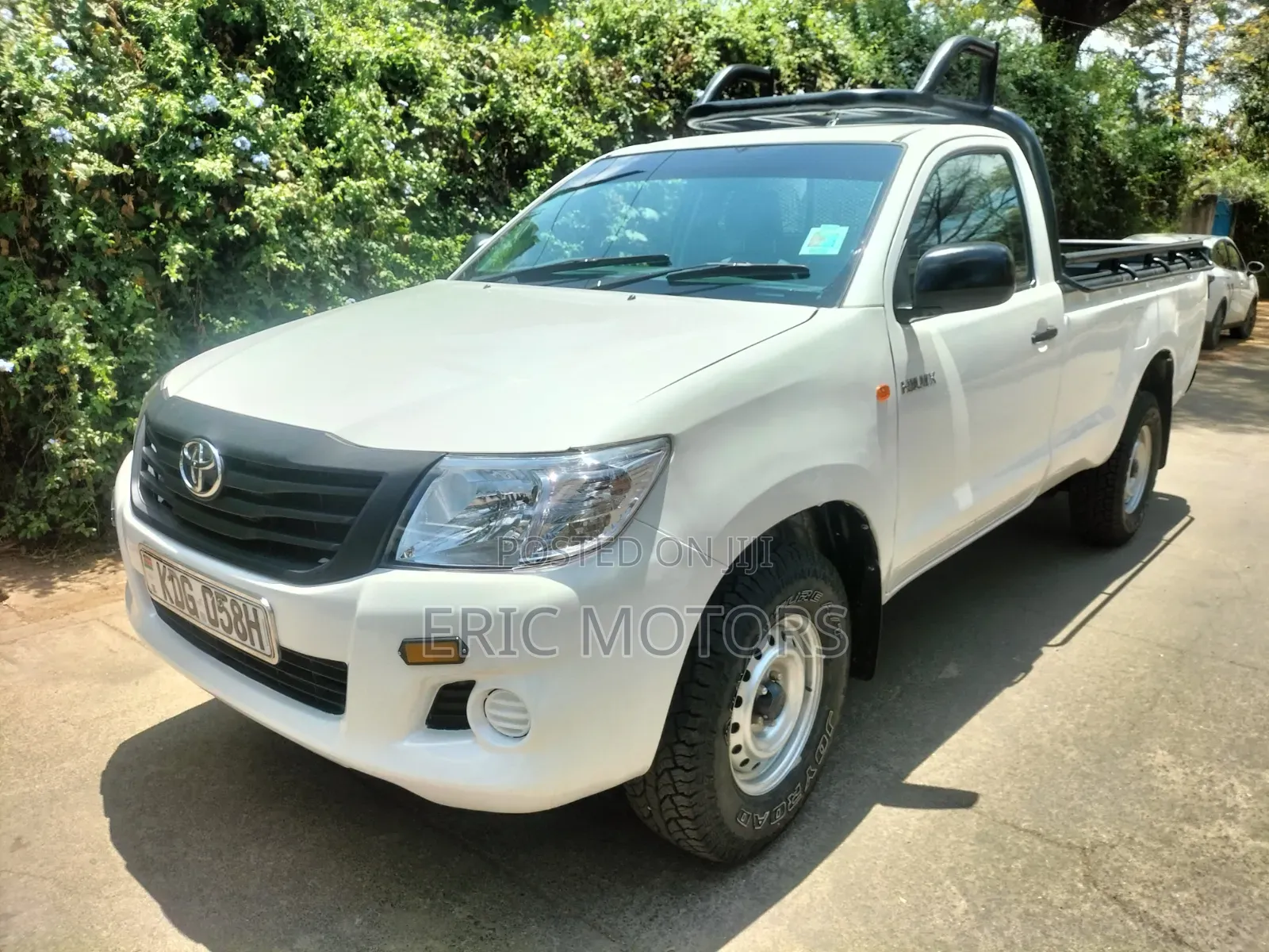 Toyota Hilux 2014 White