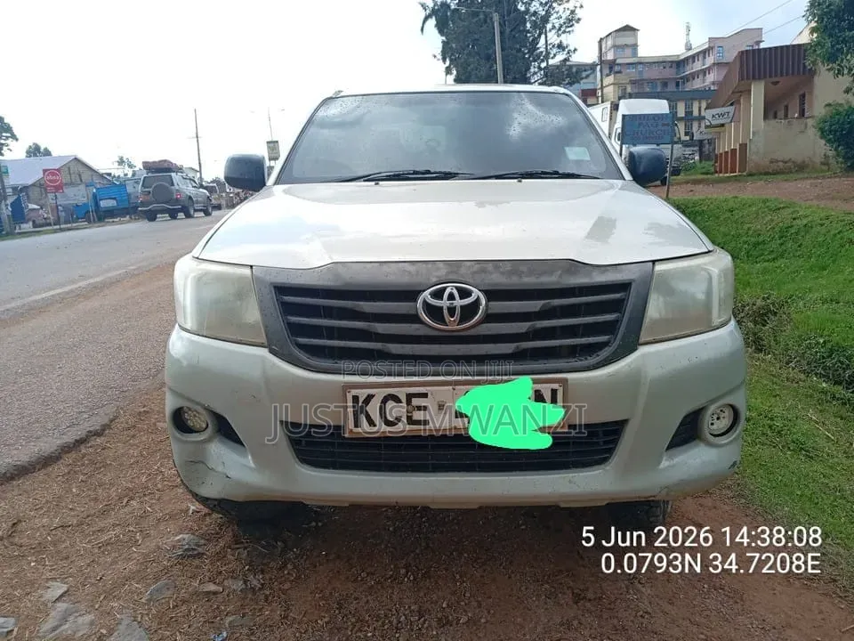 Toyota Hilux 2015