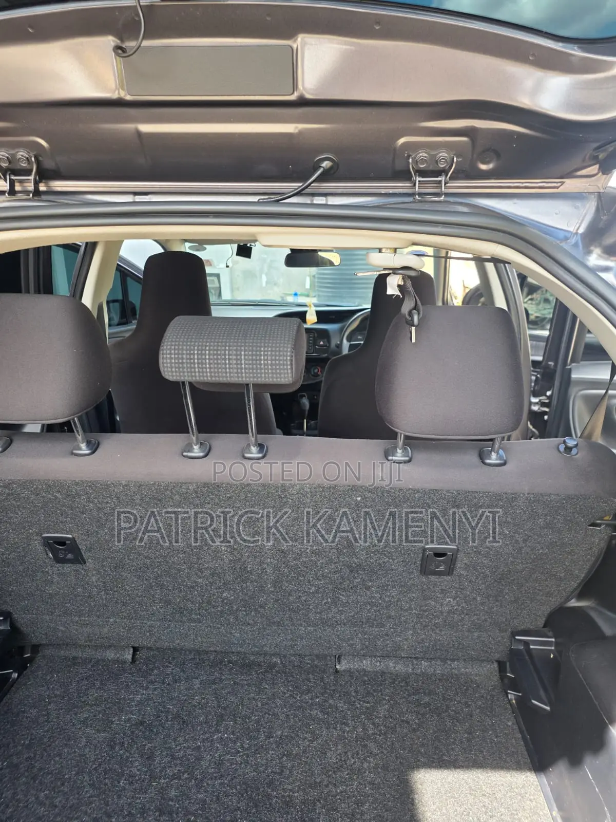 Toyota Vitz 1.0 FWD 5dr 2018 Gray