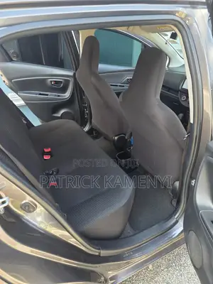 Toyota Vitz 1.0 FWD 5dr 2018 Gray