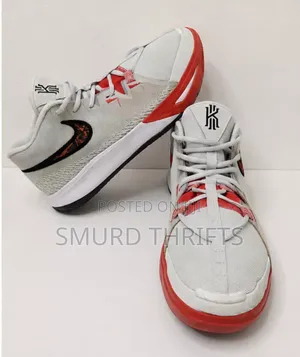 Nike Kyrie Flytrap