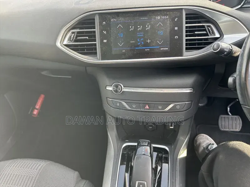 Peugeot 308 2019 Blue