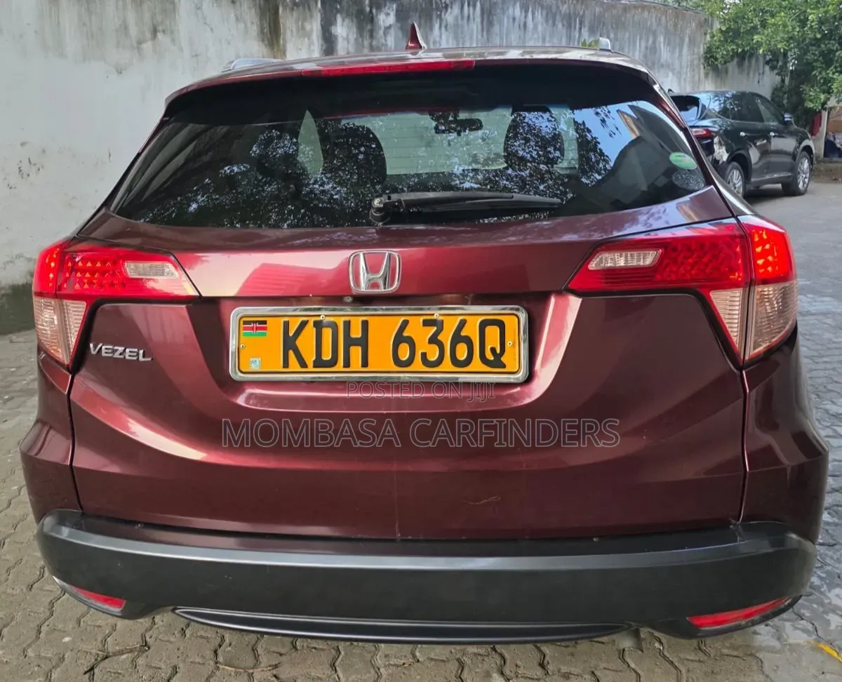Honda Vezel 2015 Red