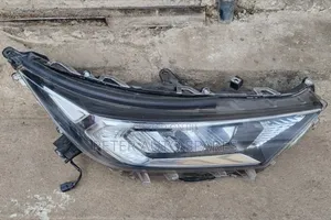 Rav4 2019 Headlight/Headlamp