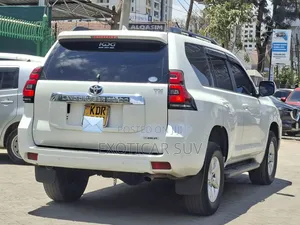 Toyota Land Cruiser Prado 2018 Off white