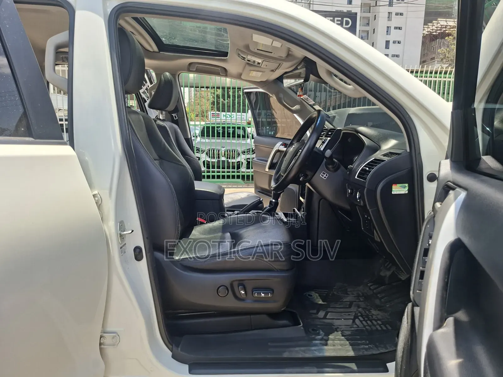 Toyota Land Cruiser Prado 2018 Off white