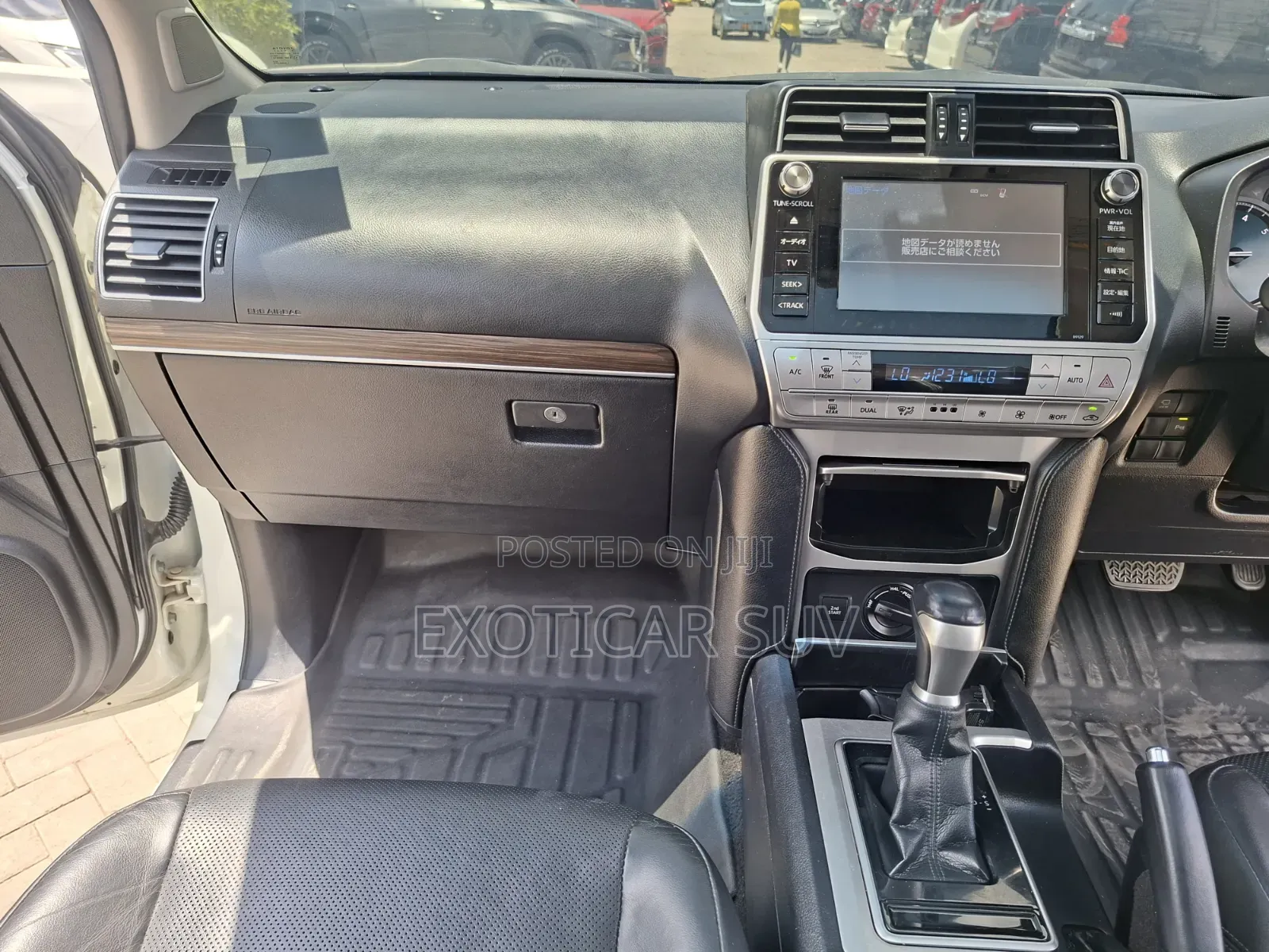 Toyota Land Cruiser Prado 2018 Off white
