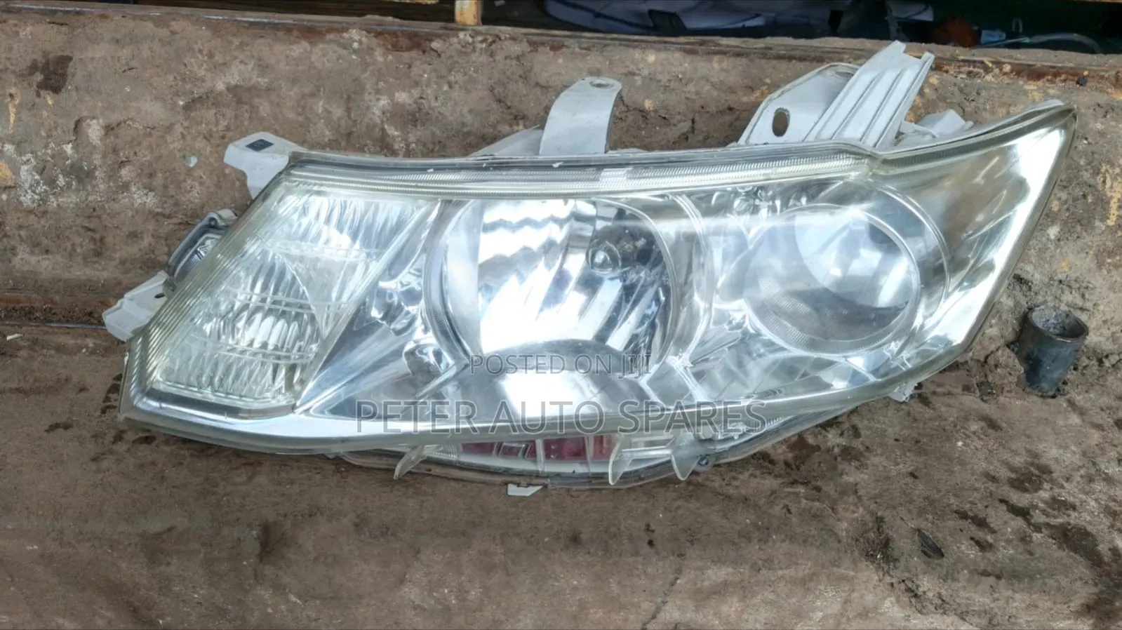 Allion 260 Non Xenon Headlight/Headlamp