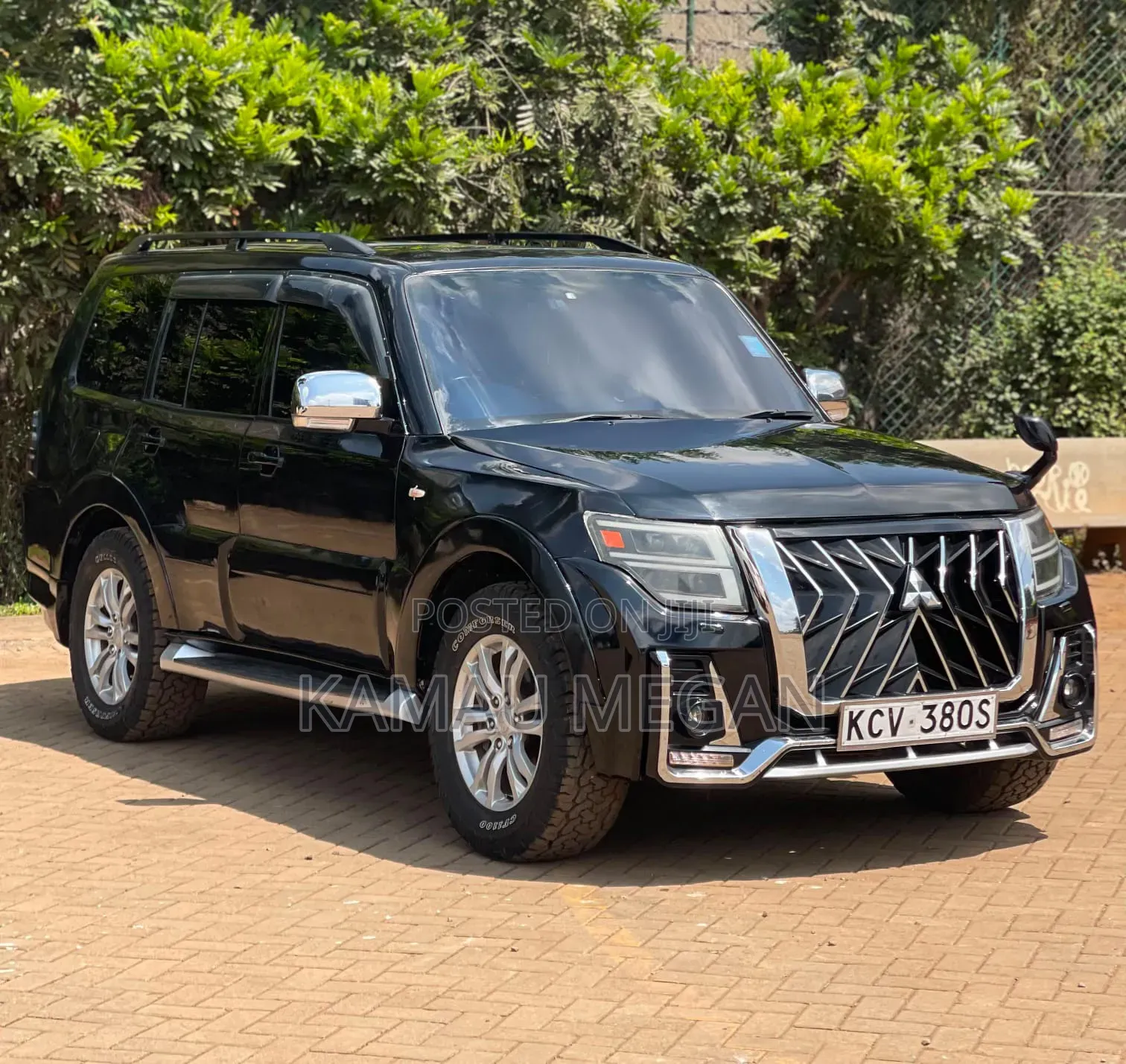 Mitsubishi Pajero 2012 Black
