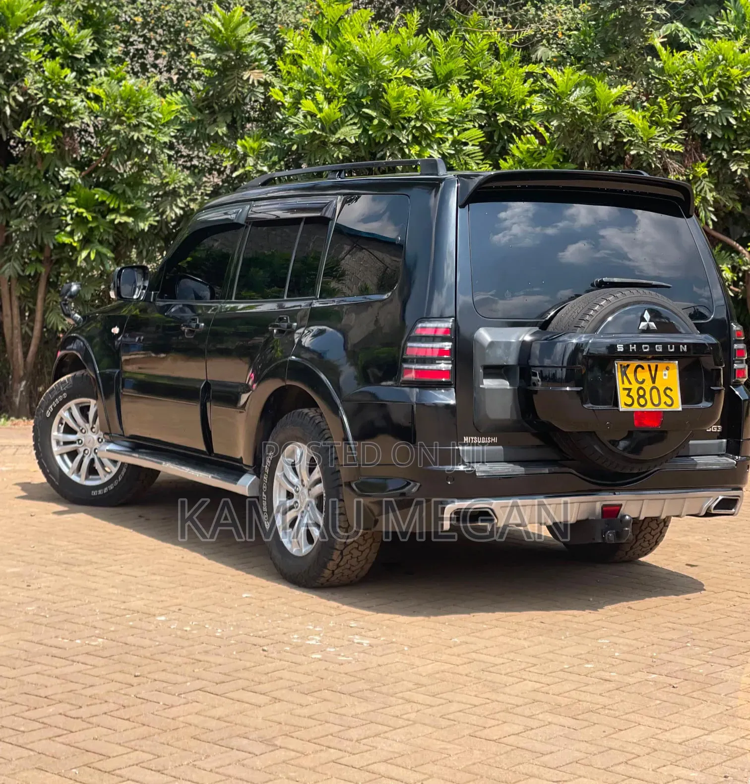 Mitsubishi Pajero 2012 Black