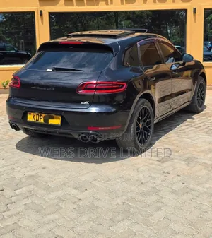 Porsche Macan 2018 Black