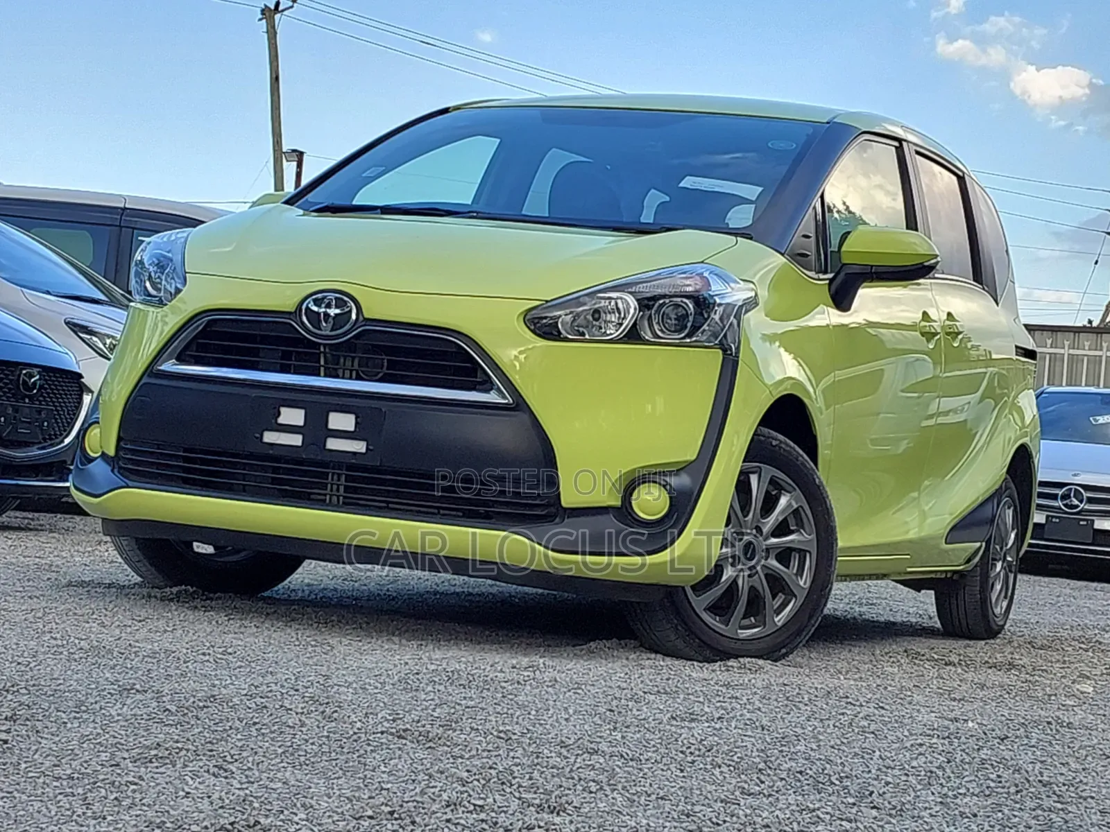 Toyota Sienta 2018 Green