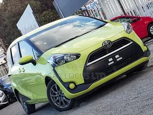 Toyota Sienta 2018 Green