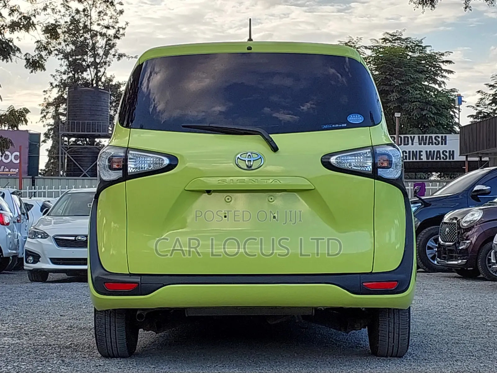 Toyota Sienta 2018 Green