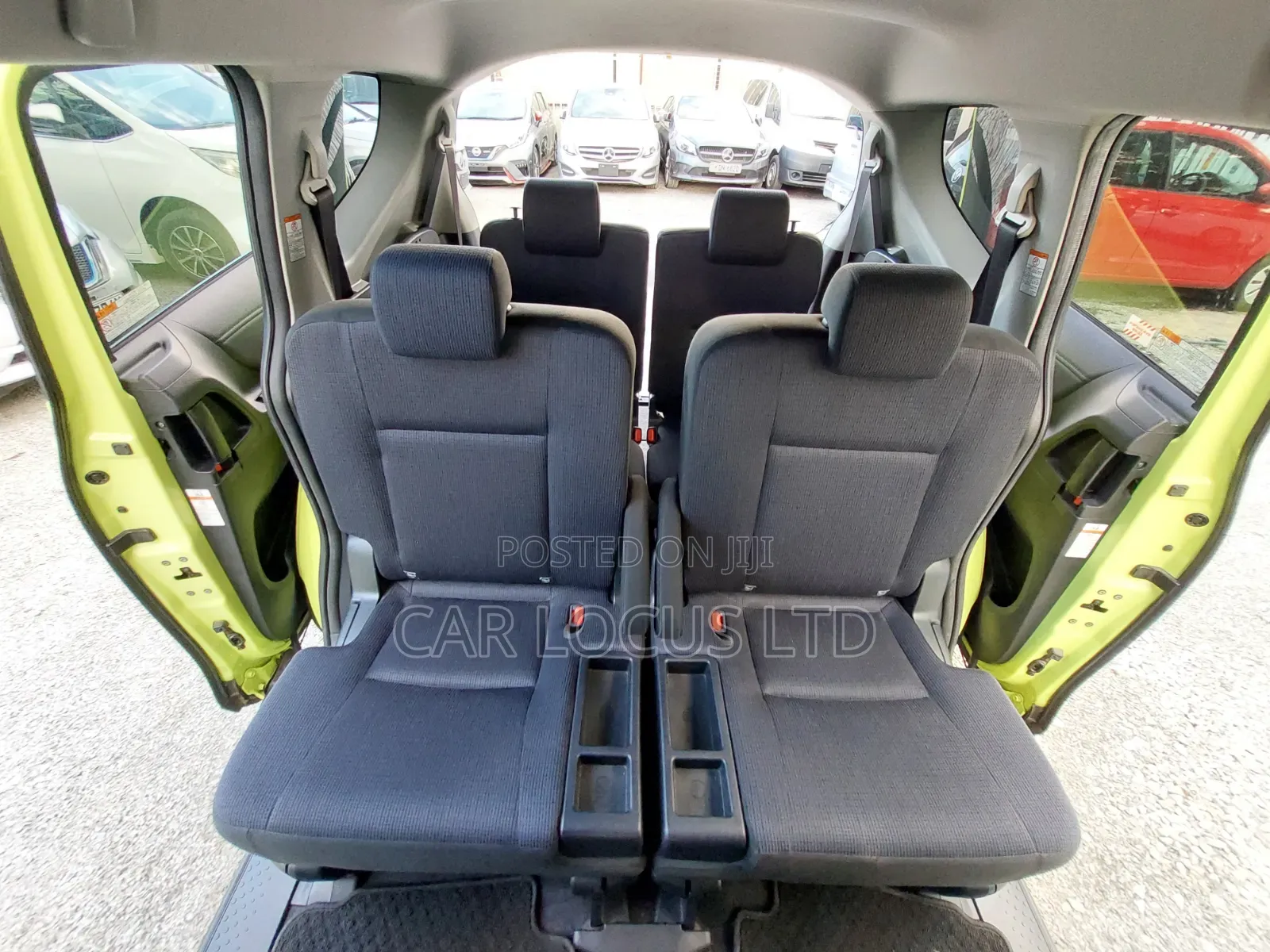 Toyota Sienta 2018 Green