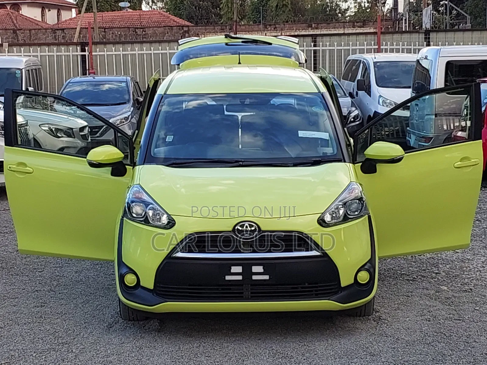 Toyota Sienta 2018 Green