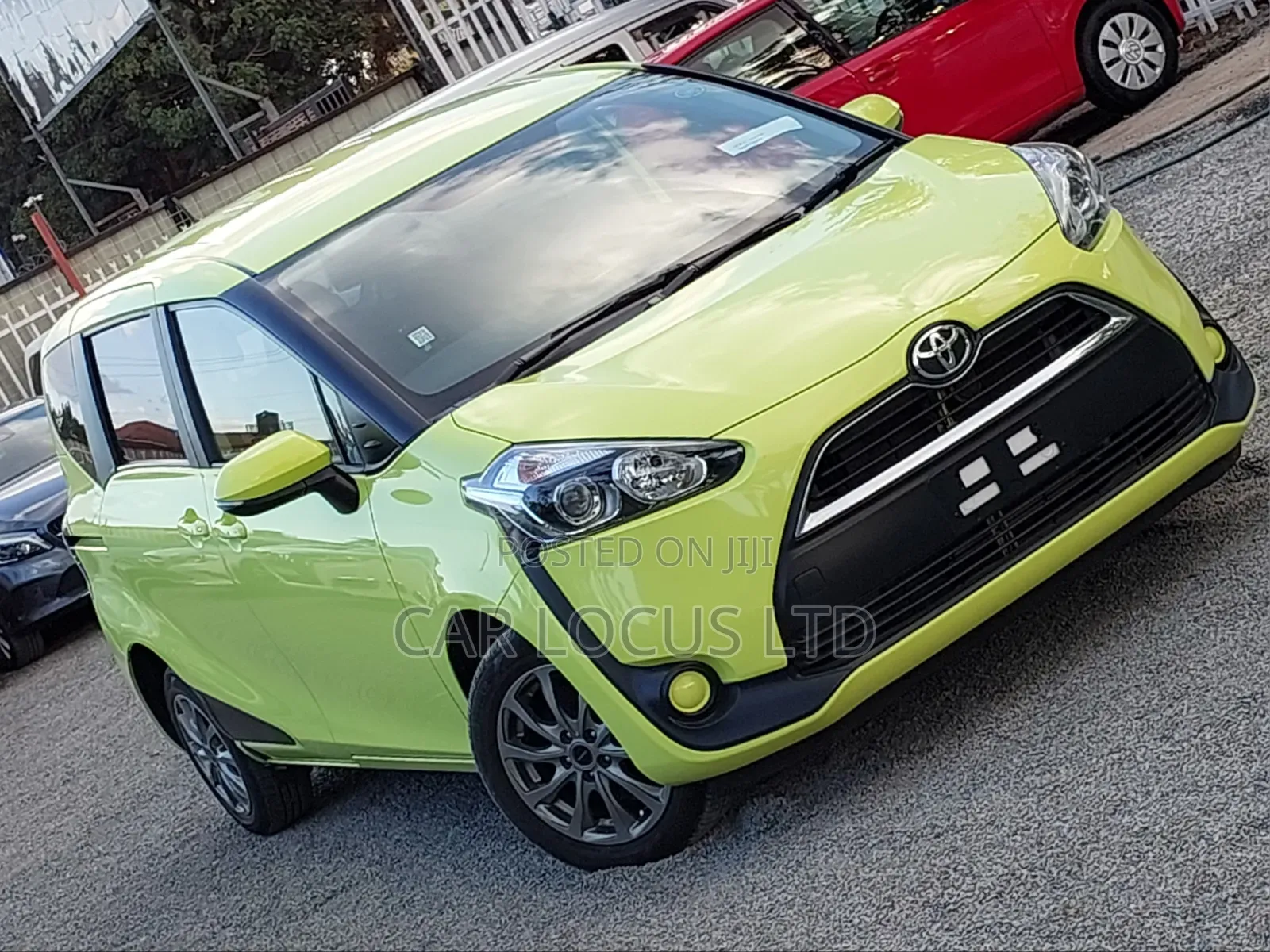 Toyota Sienta 2018 Green
