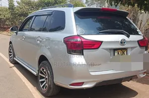 Toyota Corolla Fielder 2015 Silver