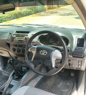 Toyota Hilux 2015 White