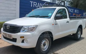 Toyota Hilux 2015 White