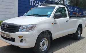 Toyota Hilux 2015 White