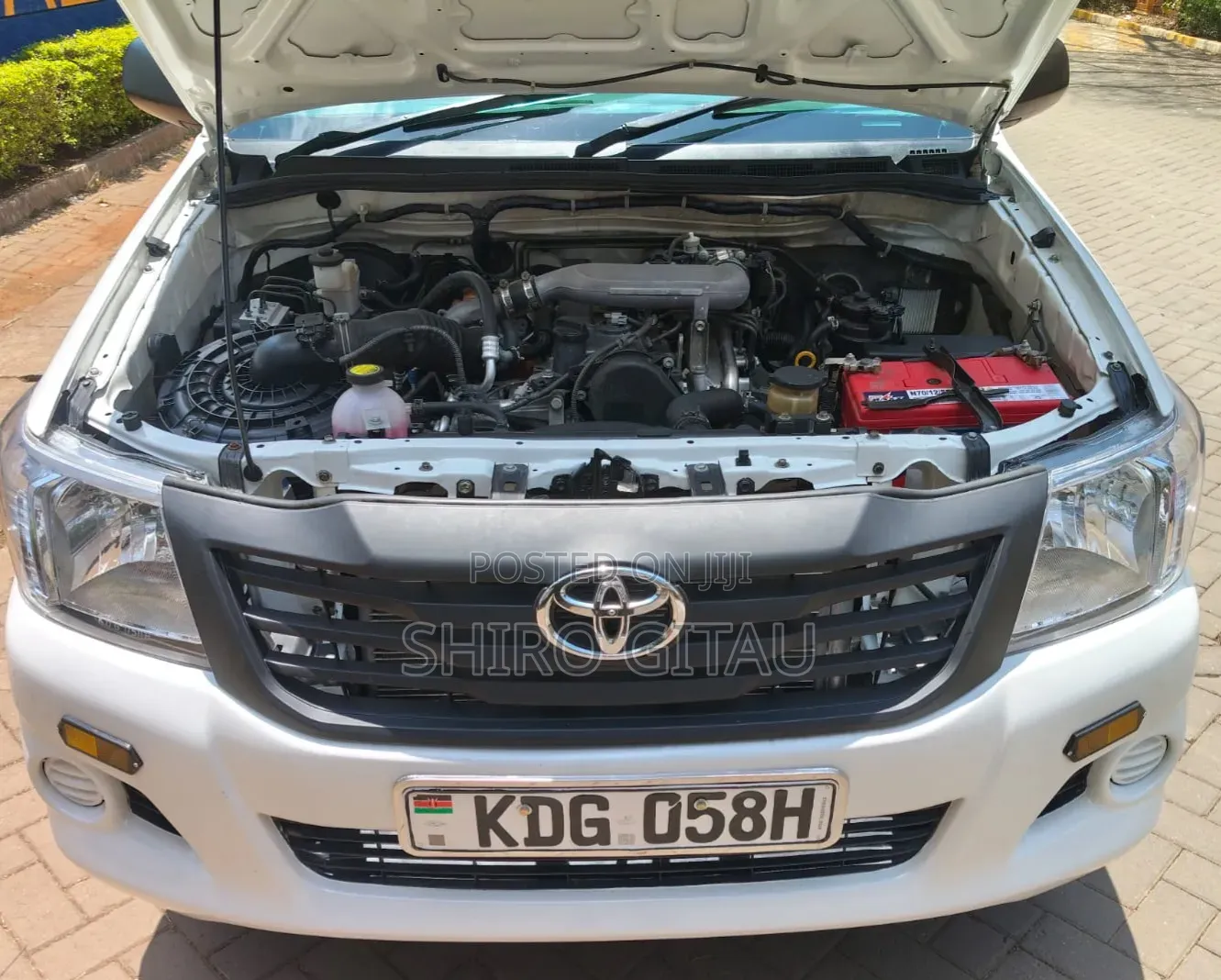 Toyota Hilux 2015 White