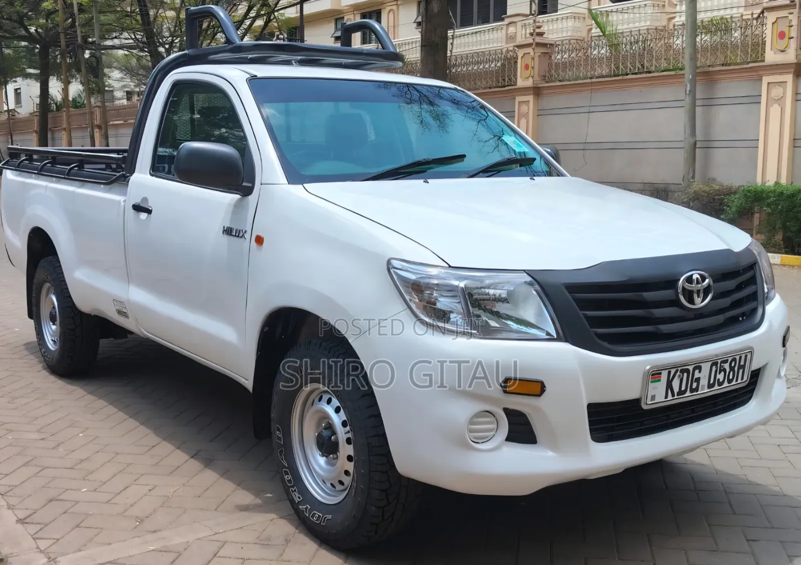 Toyota Hilux 2015 White