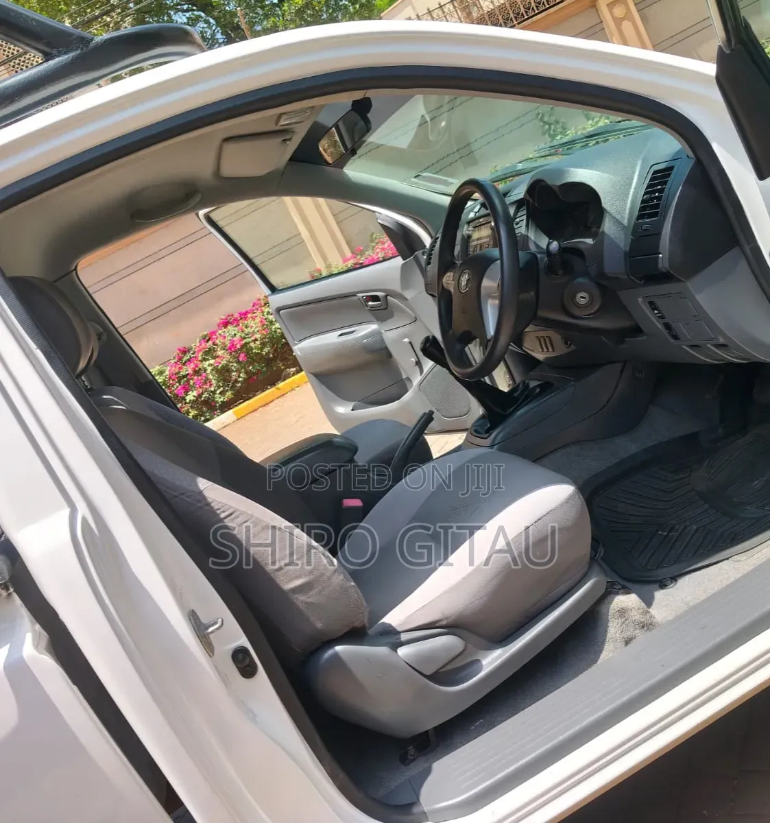 Toyota Hilux 2015 White