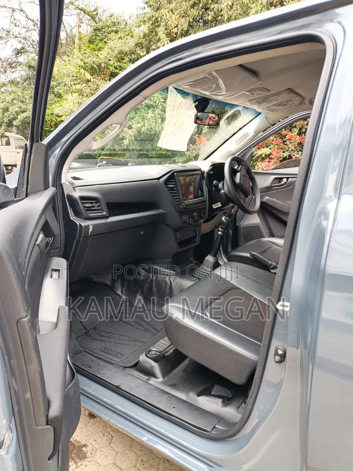 Isuzu D-MAX 2025 Gray