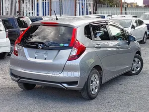 Honda Fit 2019 Silver