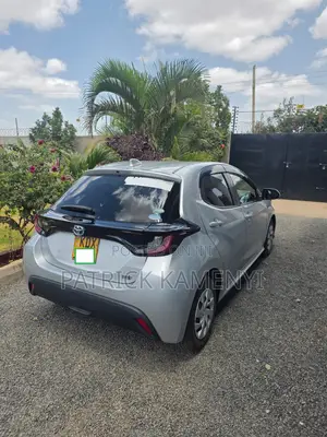 Toyota Yaris 1.5 Sedan XLE 2020 Silver
