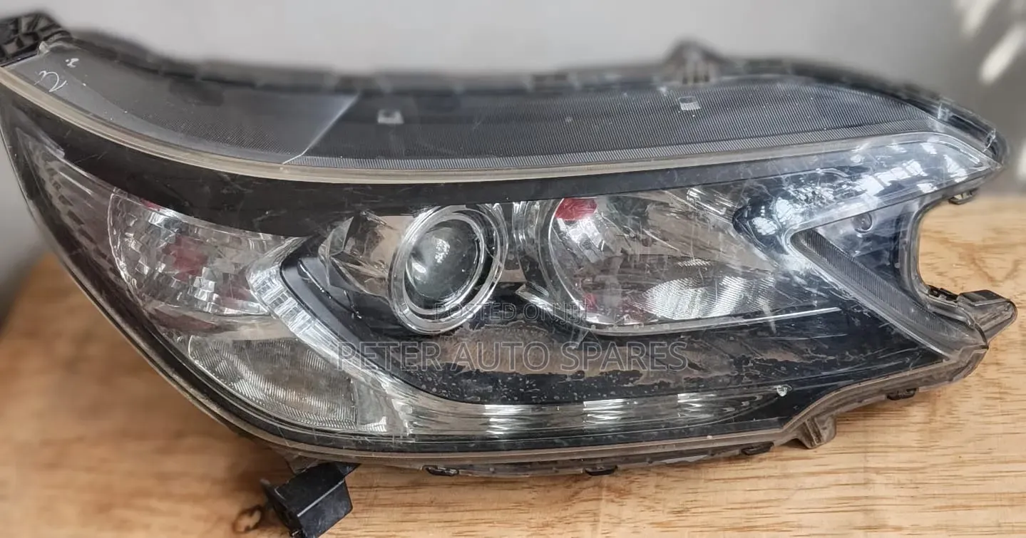 Honda CRV Rm1 Headlight/Headlamp Non