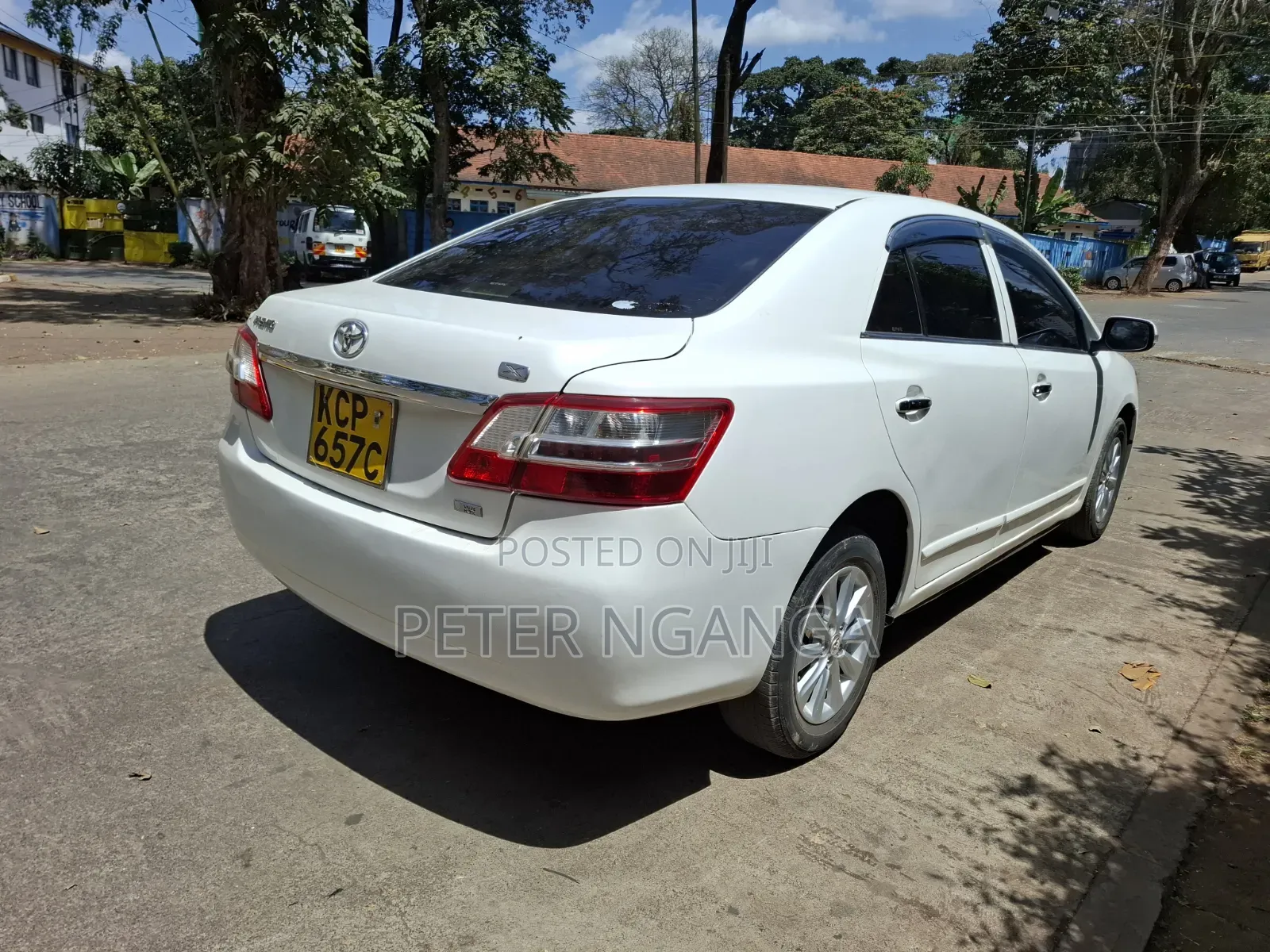 Toyota Premio 2010 White