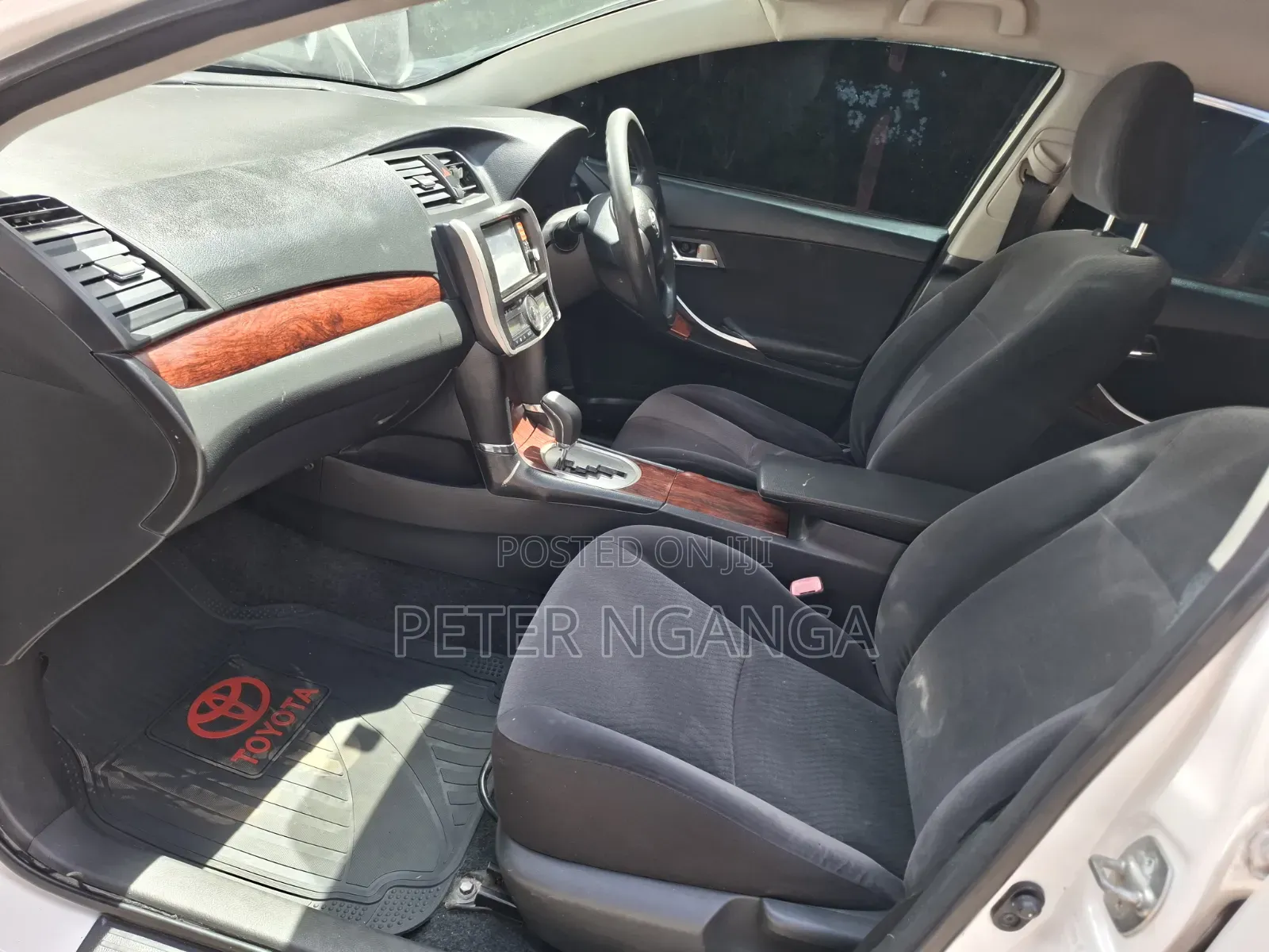 Toyota Premio 2010 White
