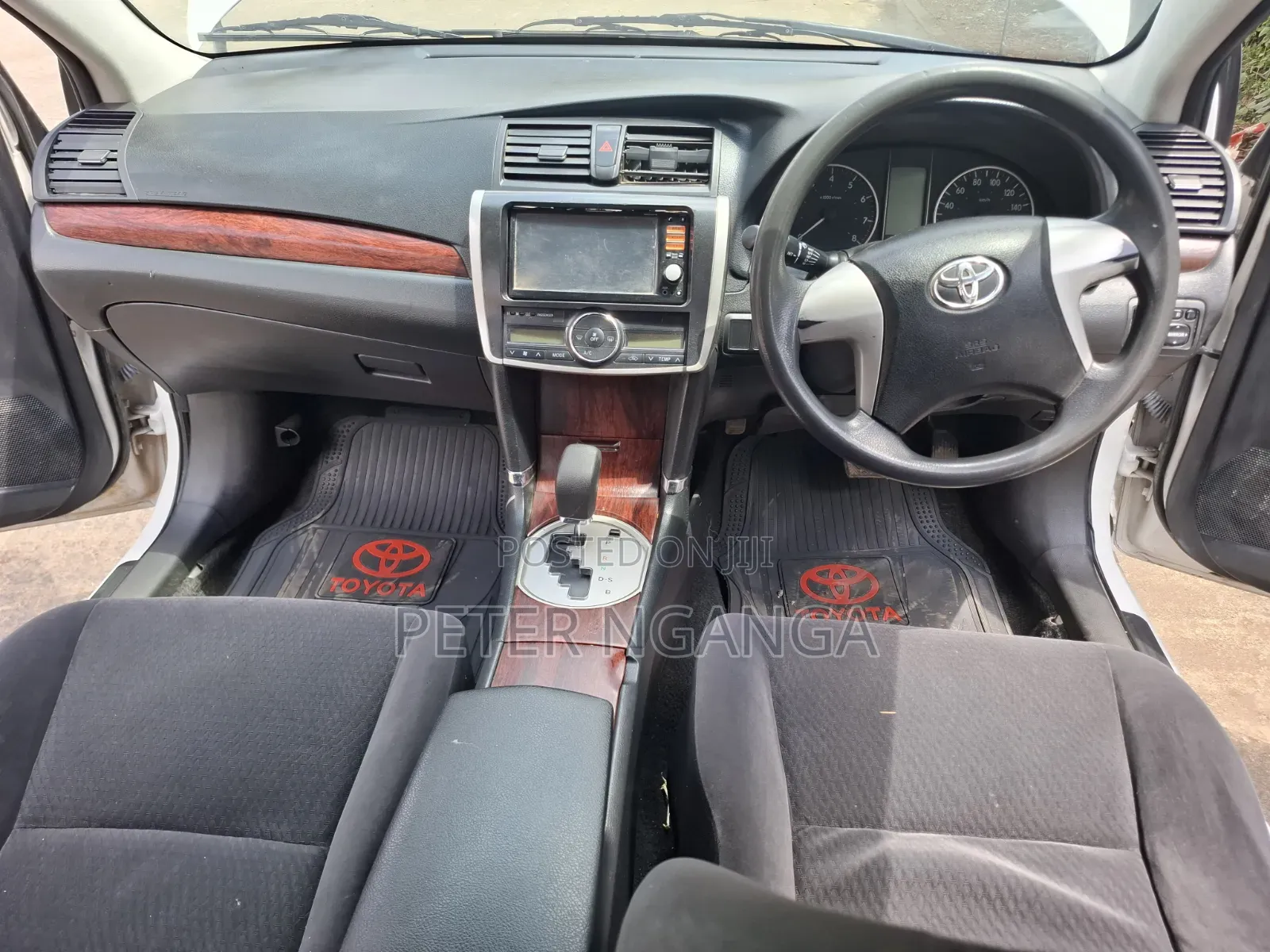 Toyota Premio 2010 White