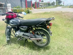 New Bajaj Boxer 125 2024 Black