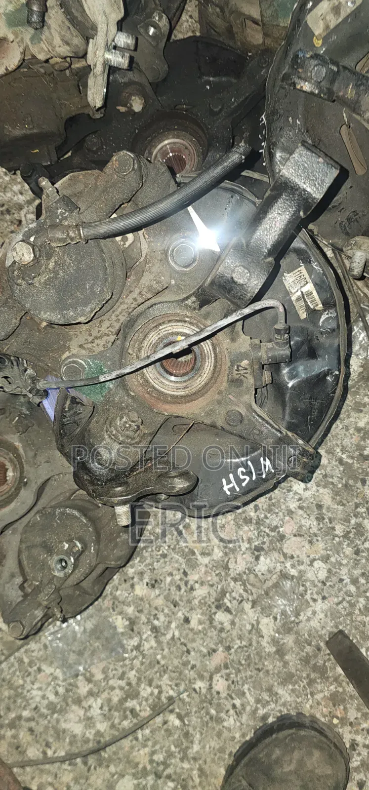 Toyota Wish Front Hub