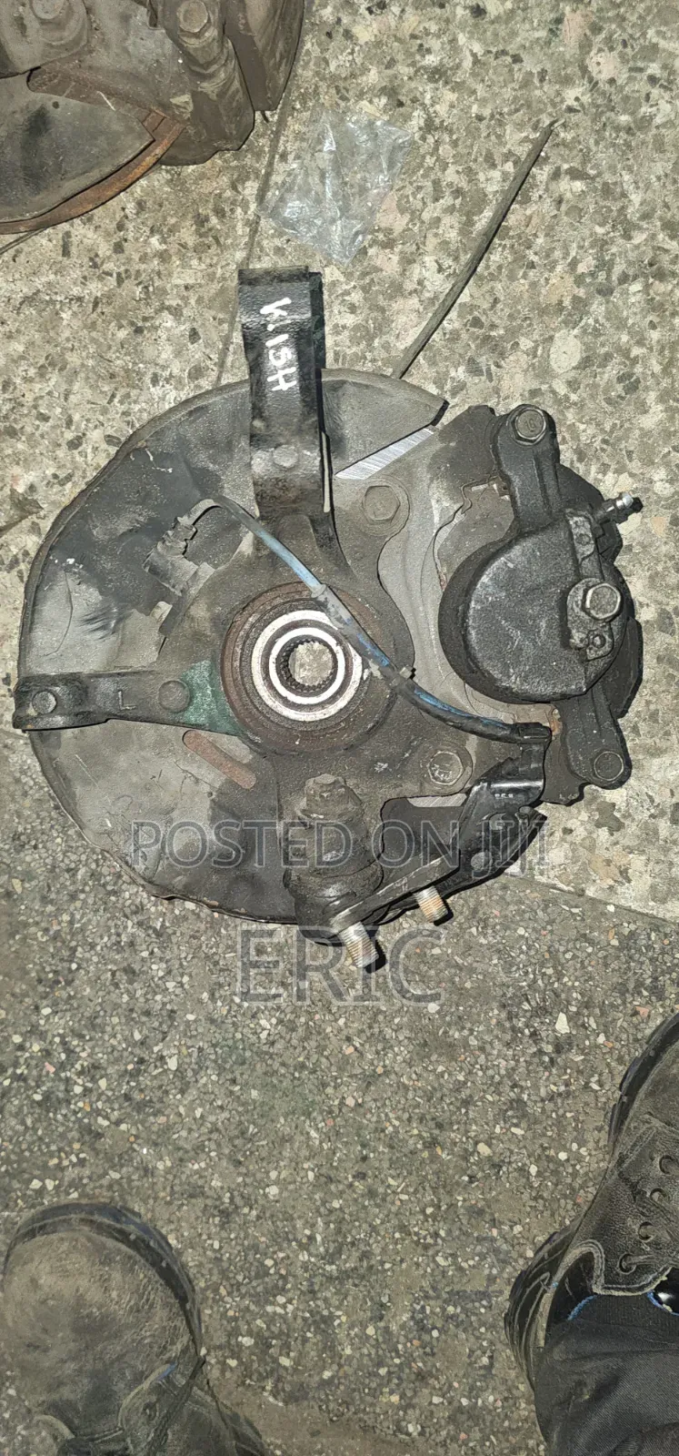 Toyota Wish Front Hub
