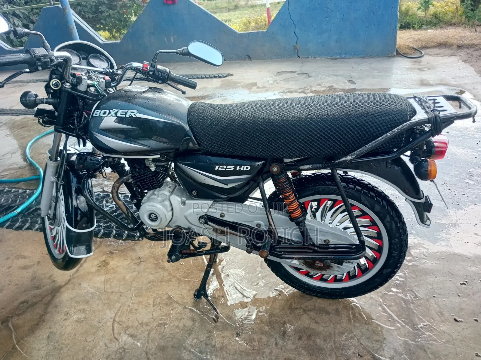 New Bajaj Boxer 125 2024 Black