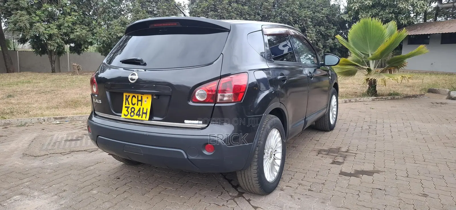 Nissan Dualis 2010 Black