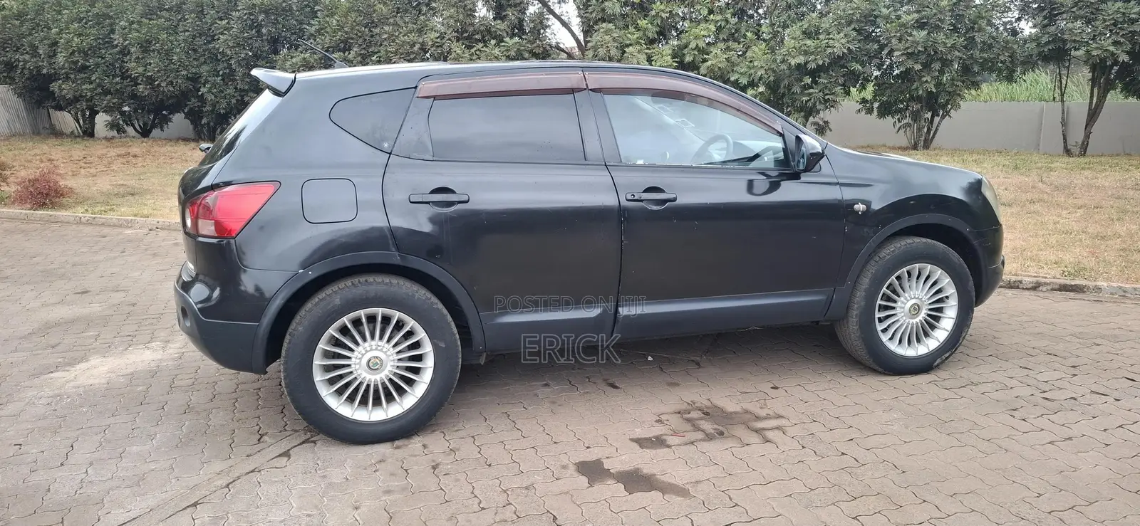 Nissan Dualis 2010 Black