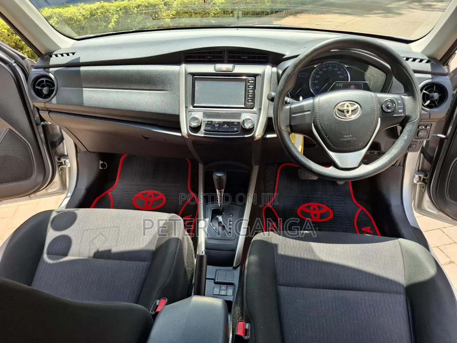 Toyota Corolla Fielder 2018 Silver