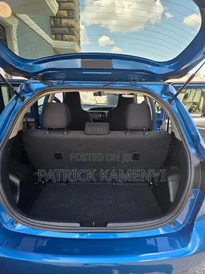 Toyota Vitz 1.0 FWD 5dr 2018 Blue