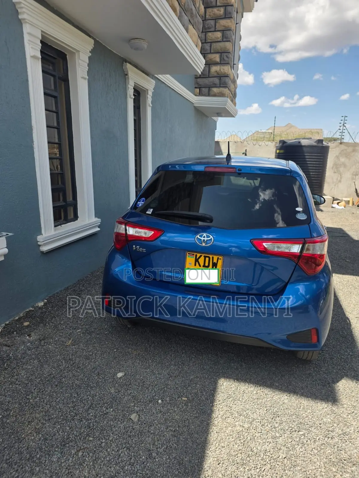Toyota Vitz 1.0 FWD 5dr 2018 Blue