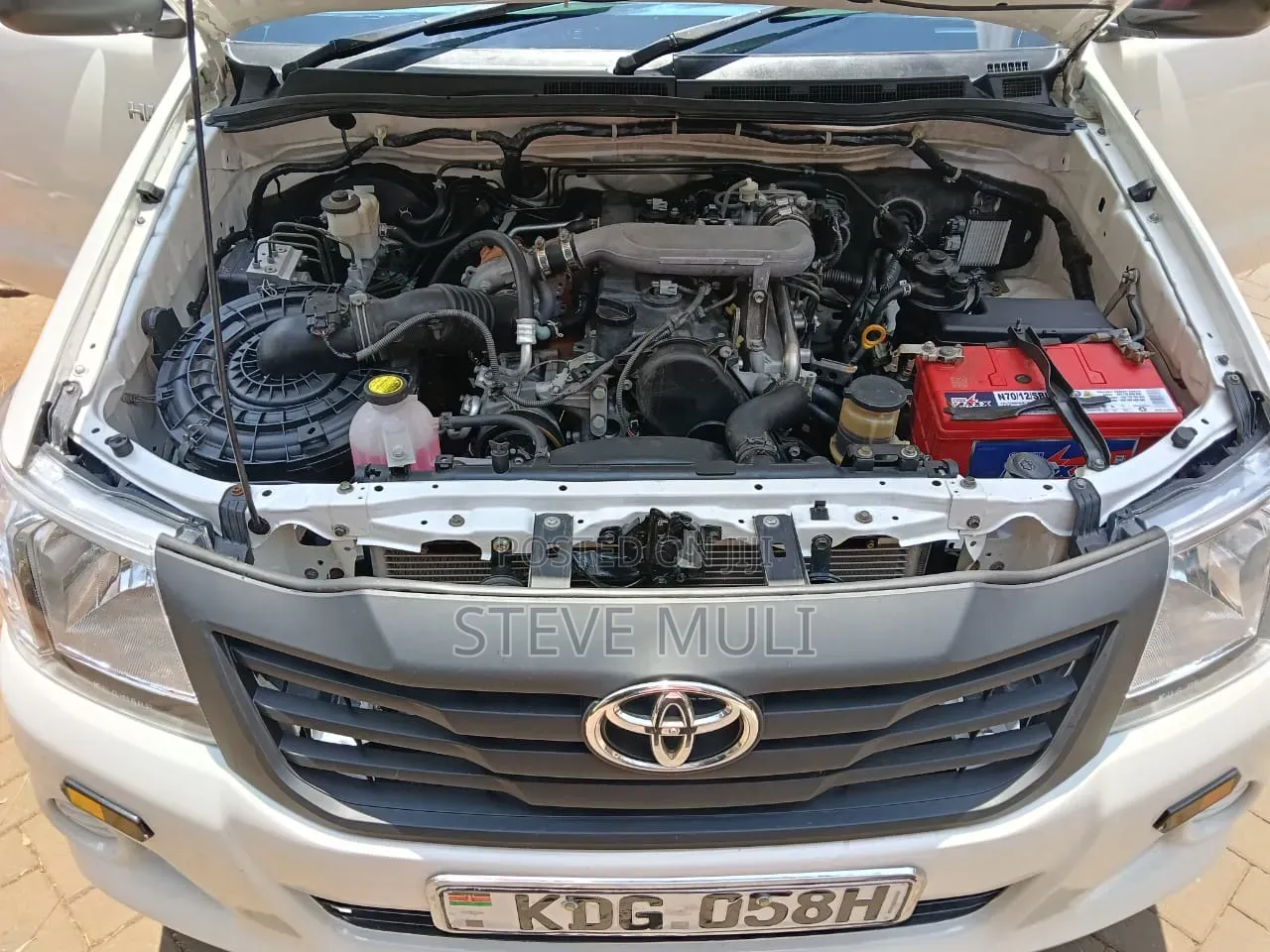 Toyota Hilux 2014 Pearl