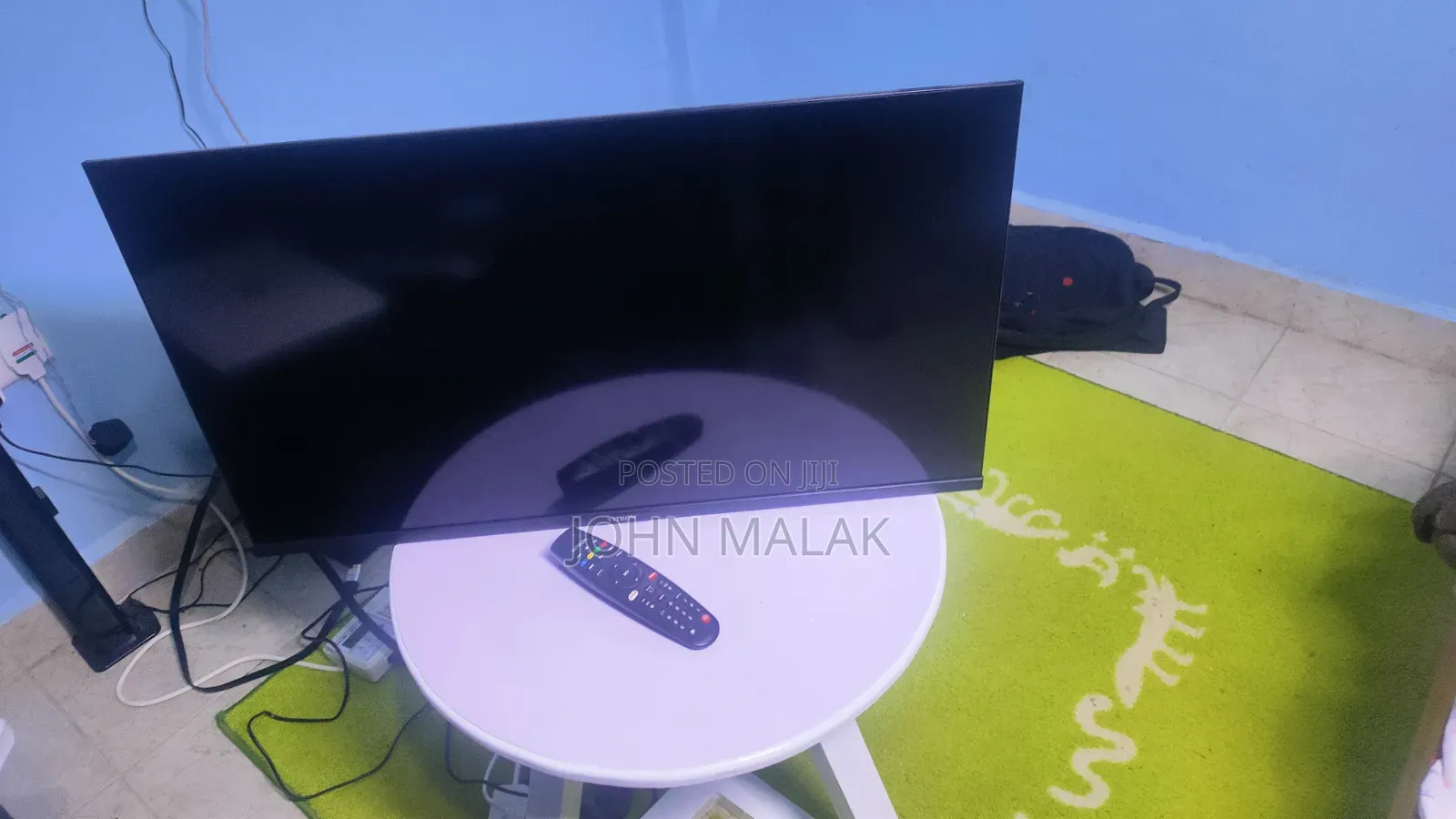 32 Inch Vitron TV