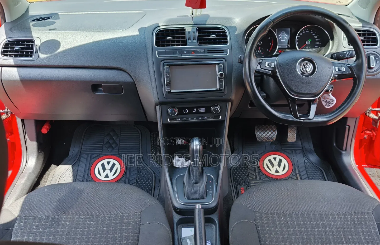 Volkswagen Polo 2017 Red